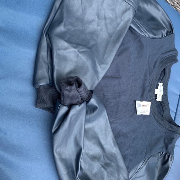 Navy top- navy vegan leather sleeves - Picture 2 of 4